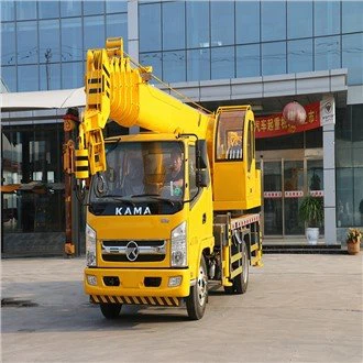 מנוף משאית קטנה